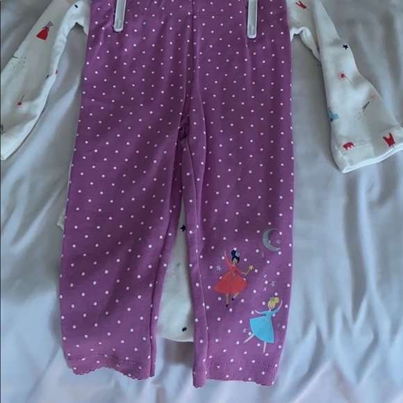 Carters 3 piece set - Picture 2 of 3